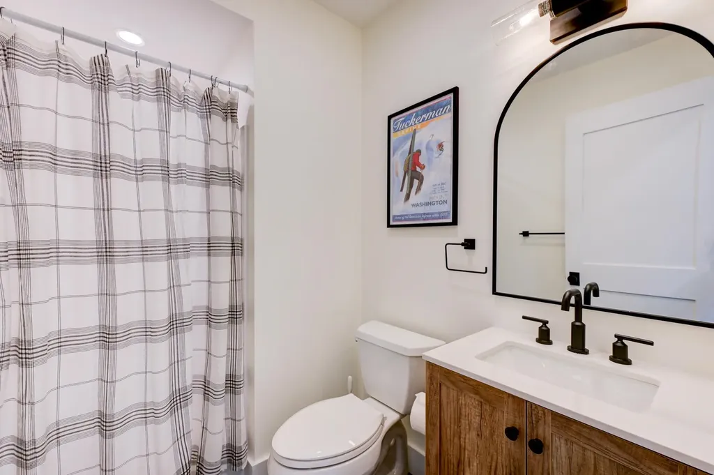 137 Skimobile Road Conway NH 03860