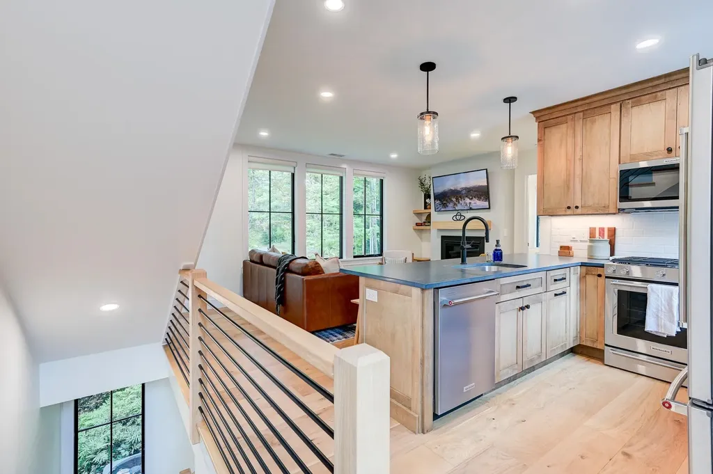 137 Skimobile Road Conway NH 03860