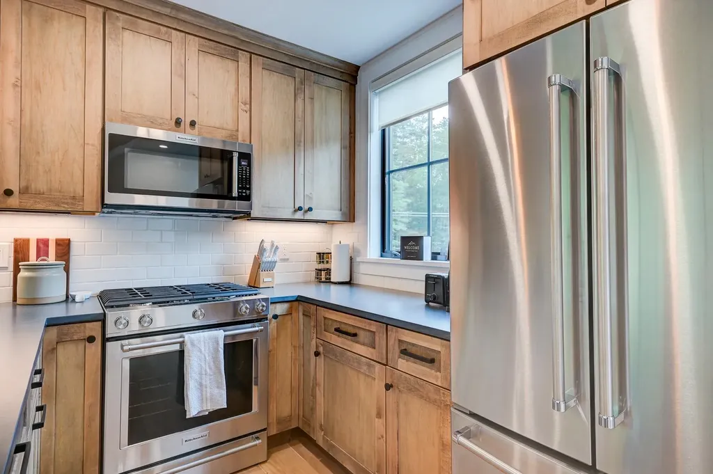 137 Skimobile Road Conway NH 03860