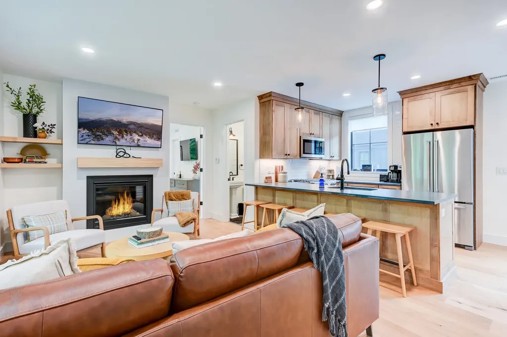 137 Skimobile Road Conway NH 03860