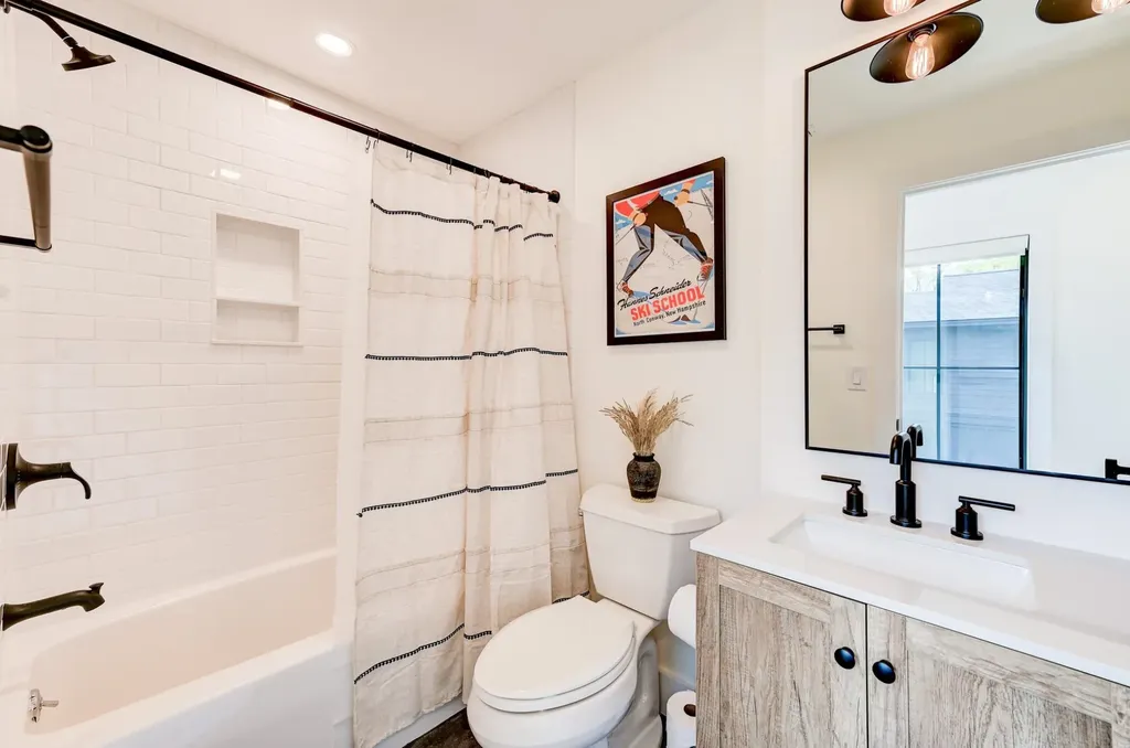 137 Skimobile Road Conway NH 03860