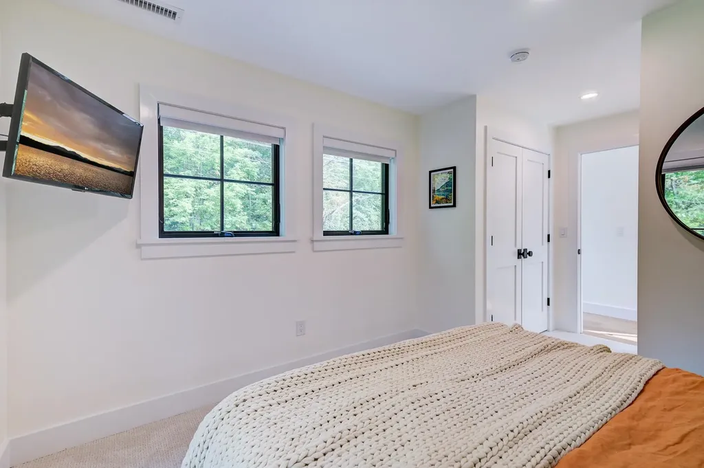 137 Skimobile Road Conway NH 03860