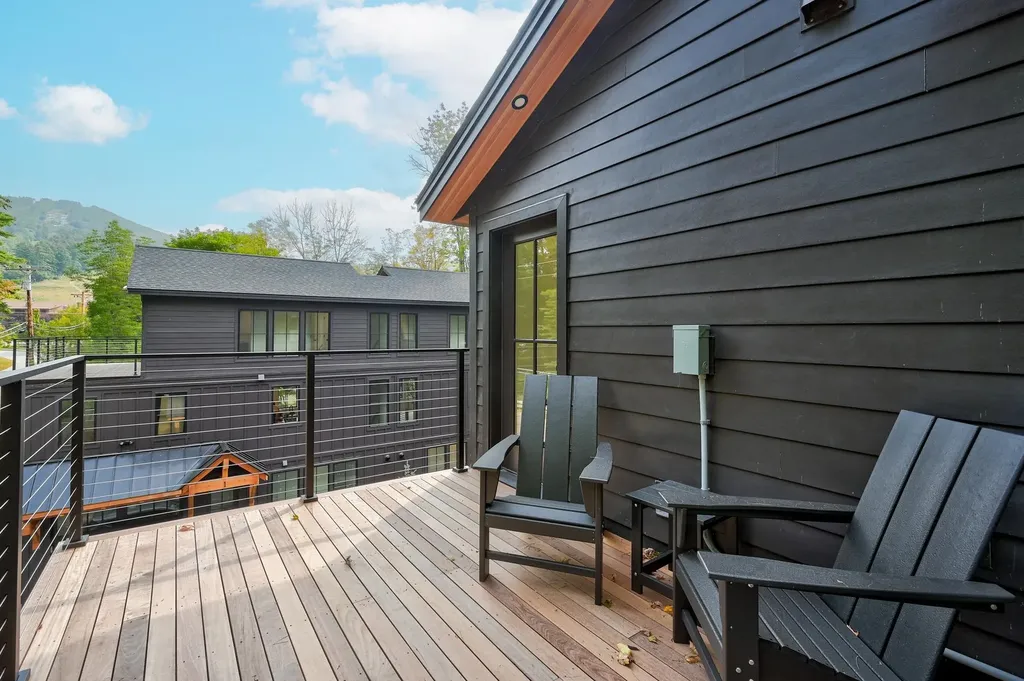 137 Skimobile Road Conway NH 03860