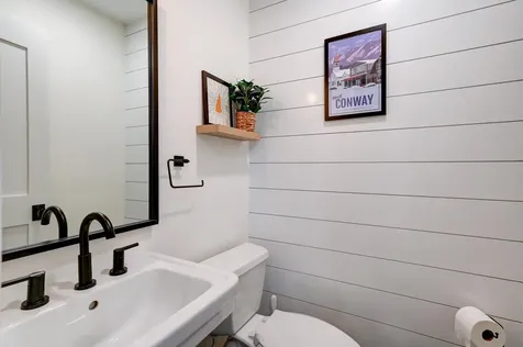 137 Skimobile Road Conway NH 03860