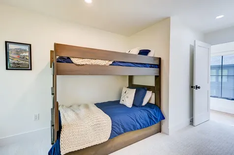 137 Skimobile Road Conway NH 03860