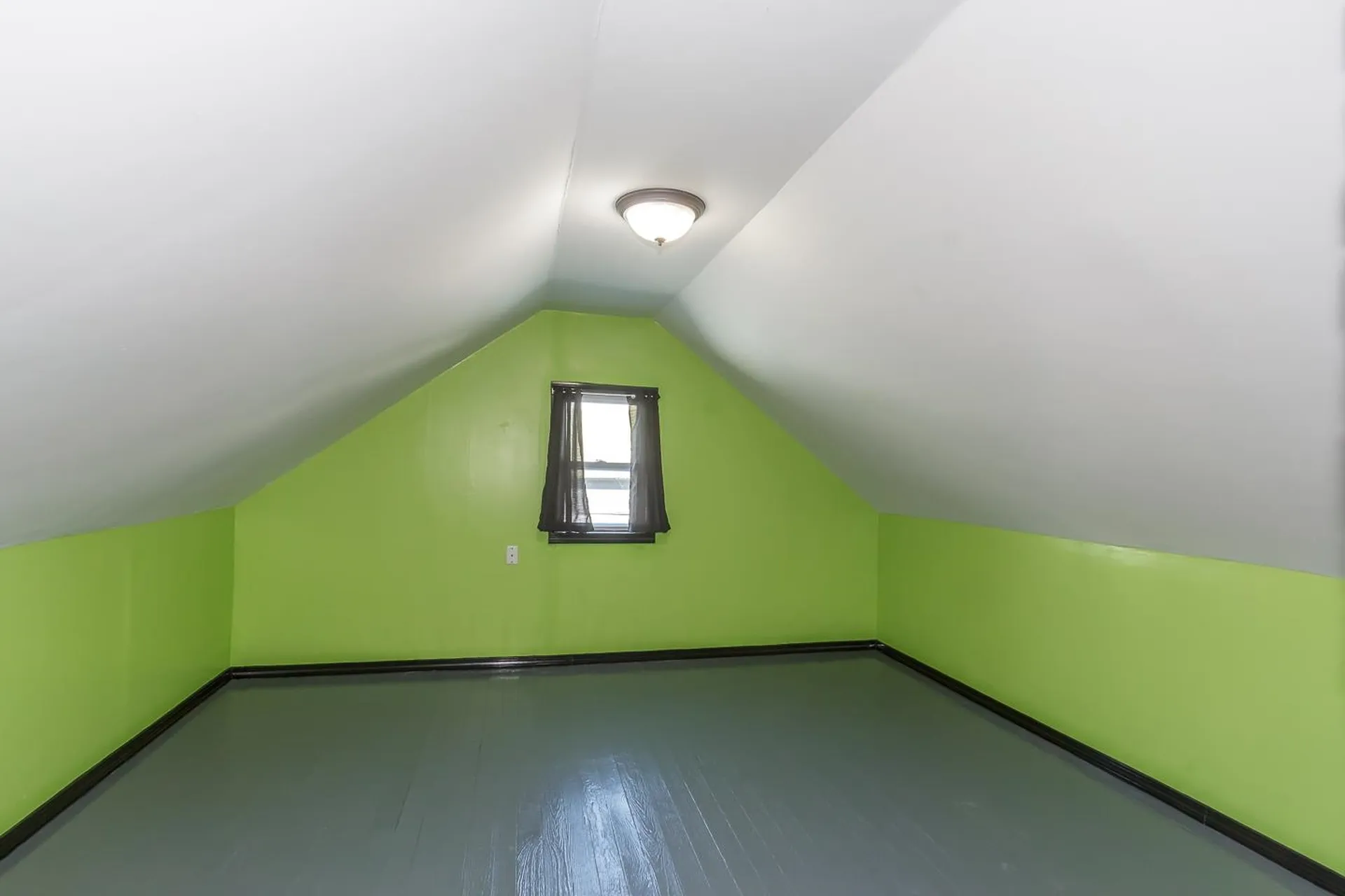 68 Jarvis Street Windsor VT 05089