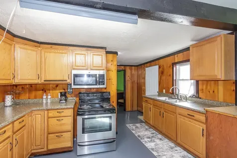 68 Jarvis Street Windsor VT 05089