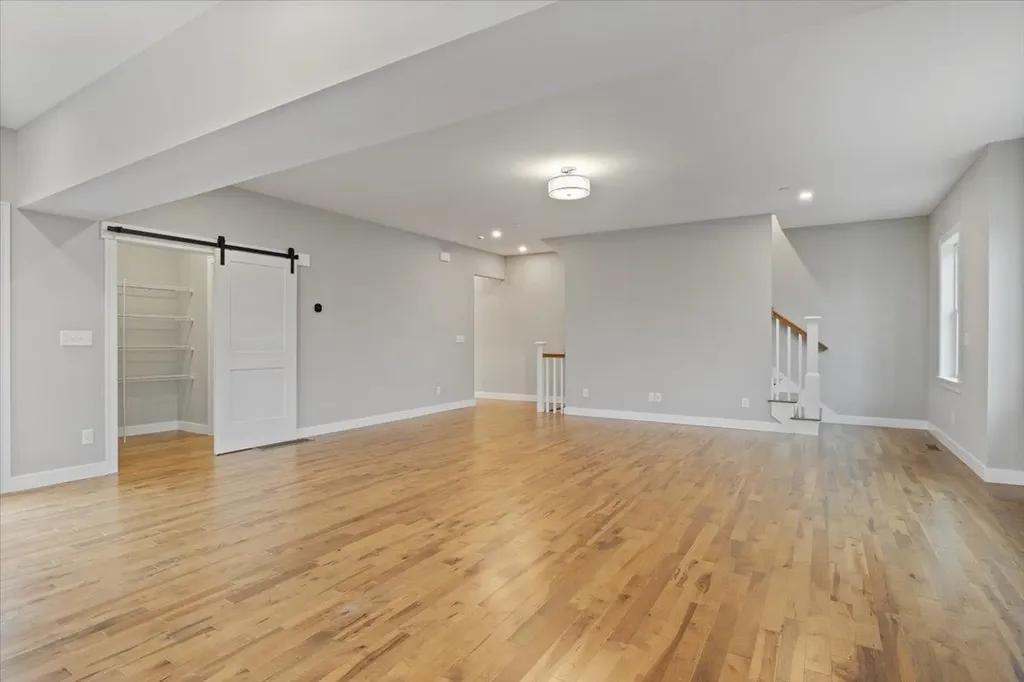 #3 Woodbury Reserve Portsmouth NH 03801