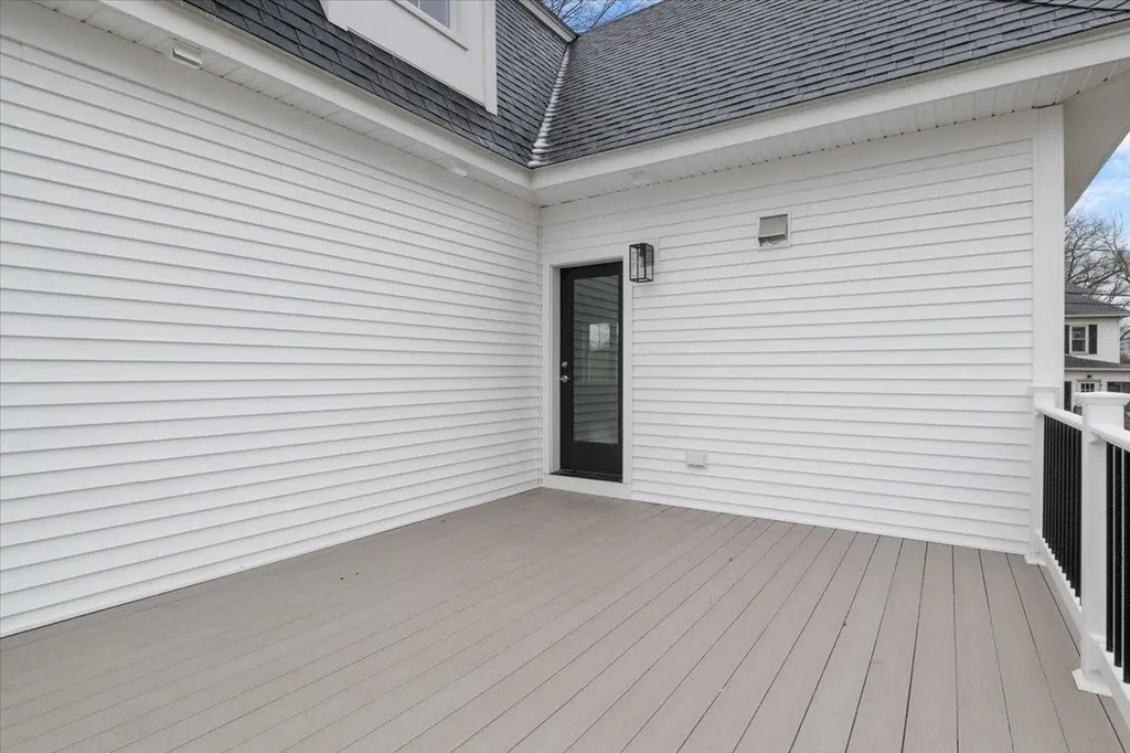 #3 Woodbury Reserve Portsmouth NH 03801