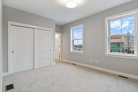 #3 Woodbury Reserve Portsmouth NH 03801