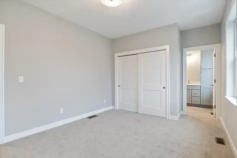 #3 Woodbury Reserve Portsmouth NH 03801