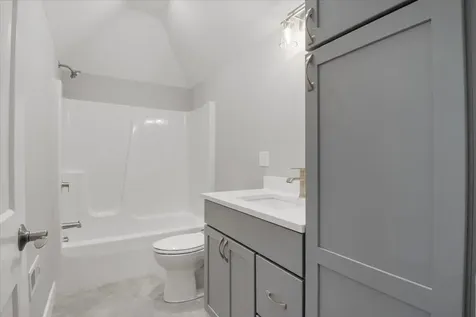 #3 Woodbury Reserve Portsmouth NH 03801