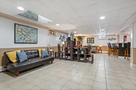 42 Walnut Street Saugus MA 01906