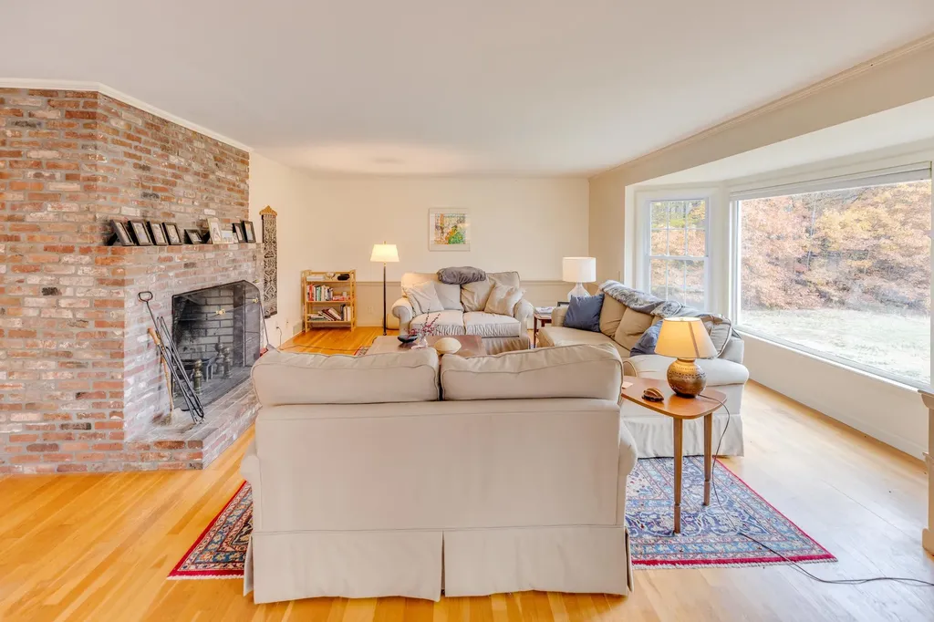 224 Beede Road Holderness NH 03245