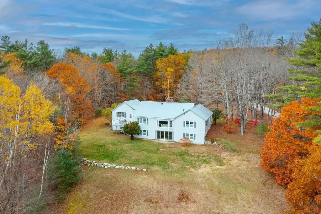 224 Beede Road Holderness NH 03245