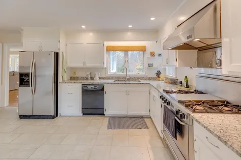 224 Beede Road Holderness NH 03245