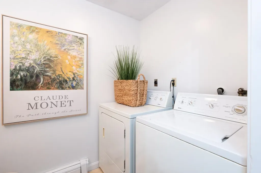 98 Indian Rock Road Merrimack NH 03054