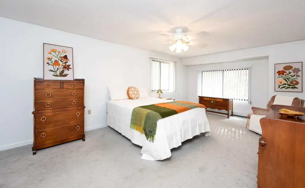 98 Indian Rock Road Merrimack NH 03054