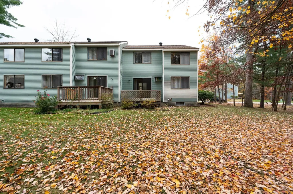 98 Indian Rock Road Merrimack NH 03054