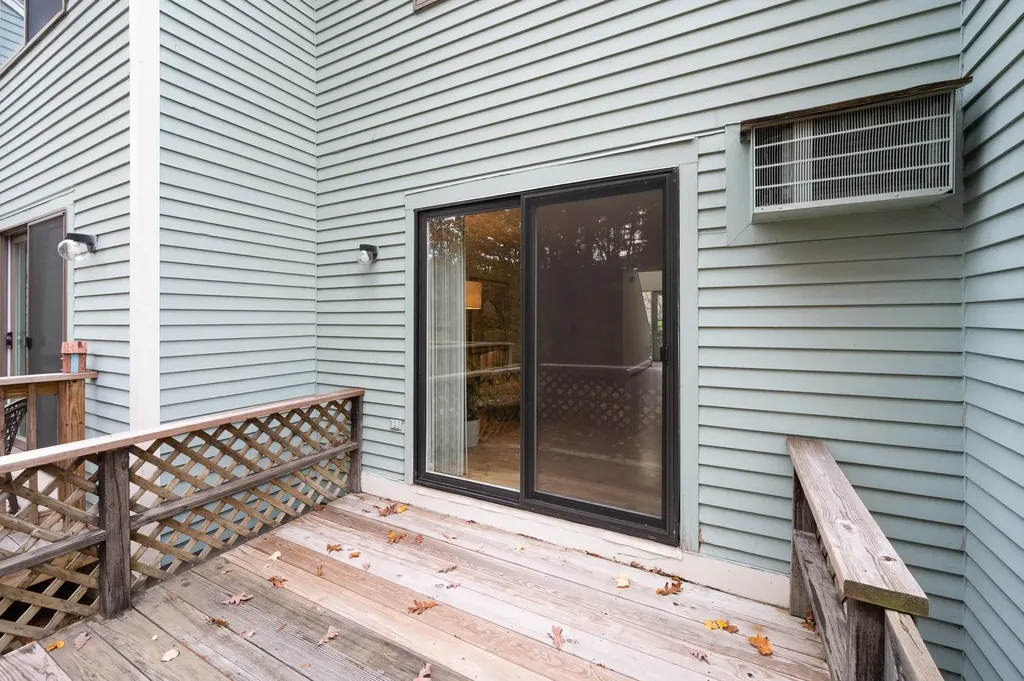 98 Indian Rock Road Merrimack NH 03054