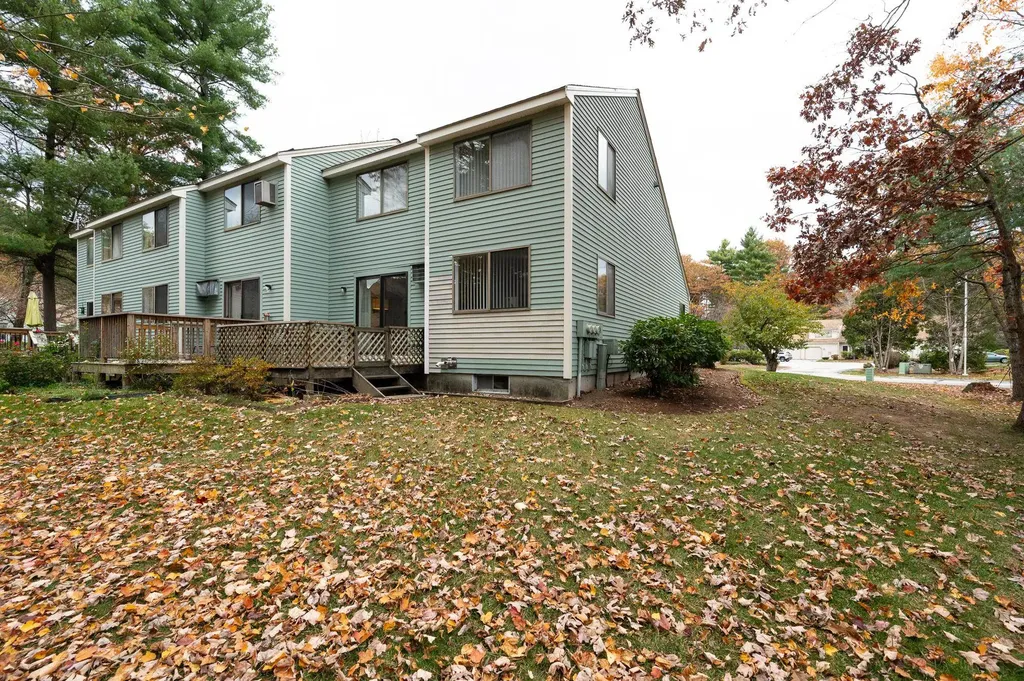 98 Indian Rock Road Merrimack NH 03054