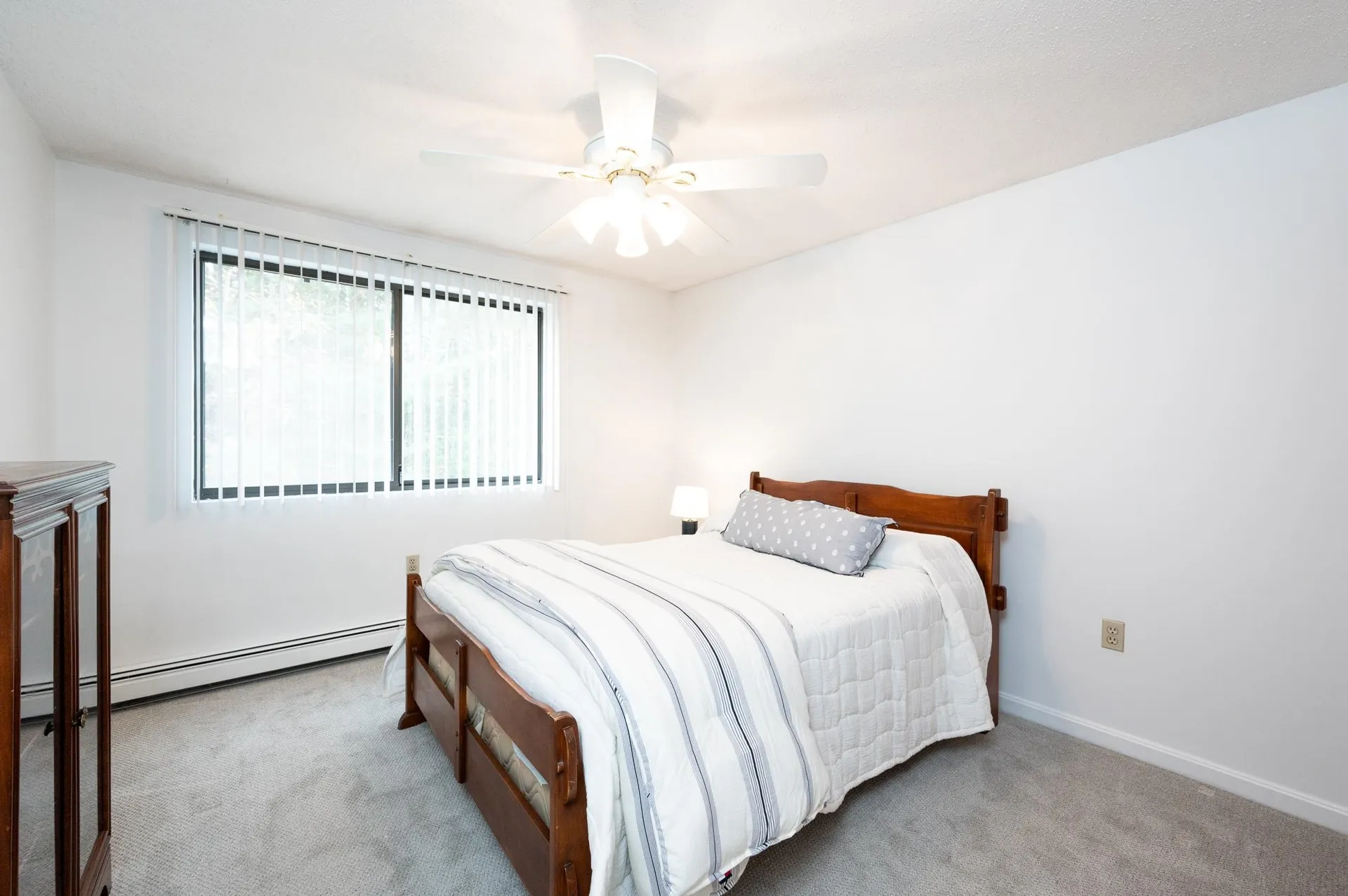 98 Indian Rock Road Merrimack NH 03054