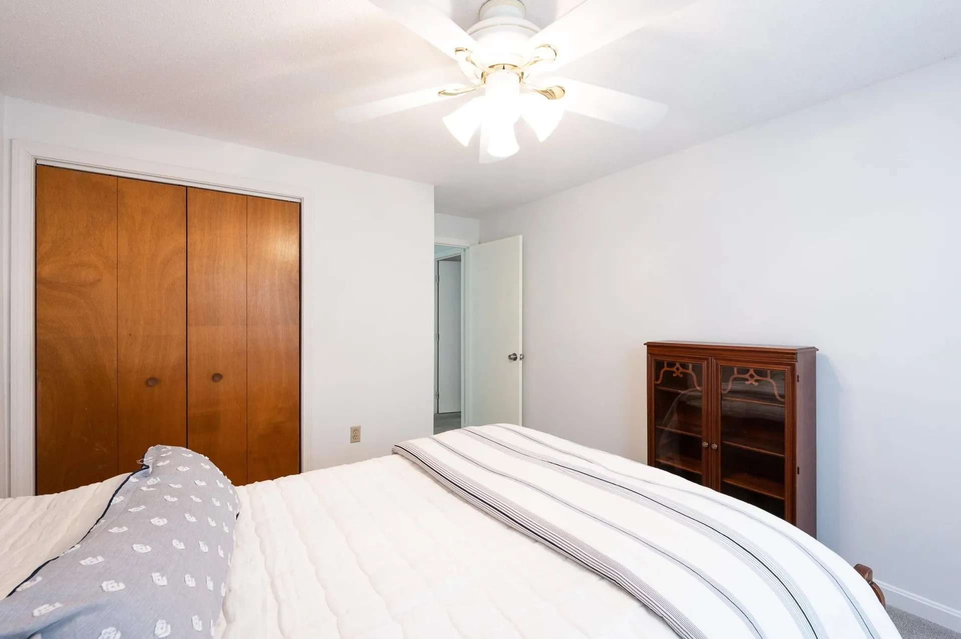 98 Indian Rock Road Merrimack NH 03054