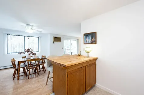 98 Indian Rock Road Merrimack NH 03054