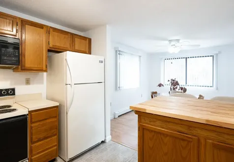 98 Indian Rock Road Merrimack NH 03054