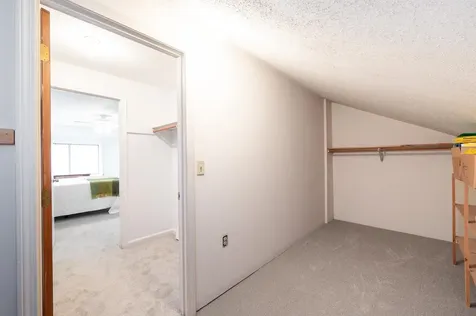 98 Indian Rock Road Merrimack NH 03054