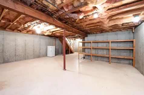 98 Indian Rock Road Merrimack NH 03054