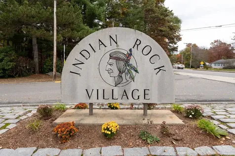 98 Indian Rock Road Merrimack NH 03054