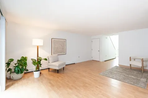 98 Indian Rock Road Merrimack NH 03054