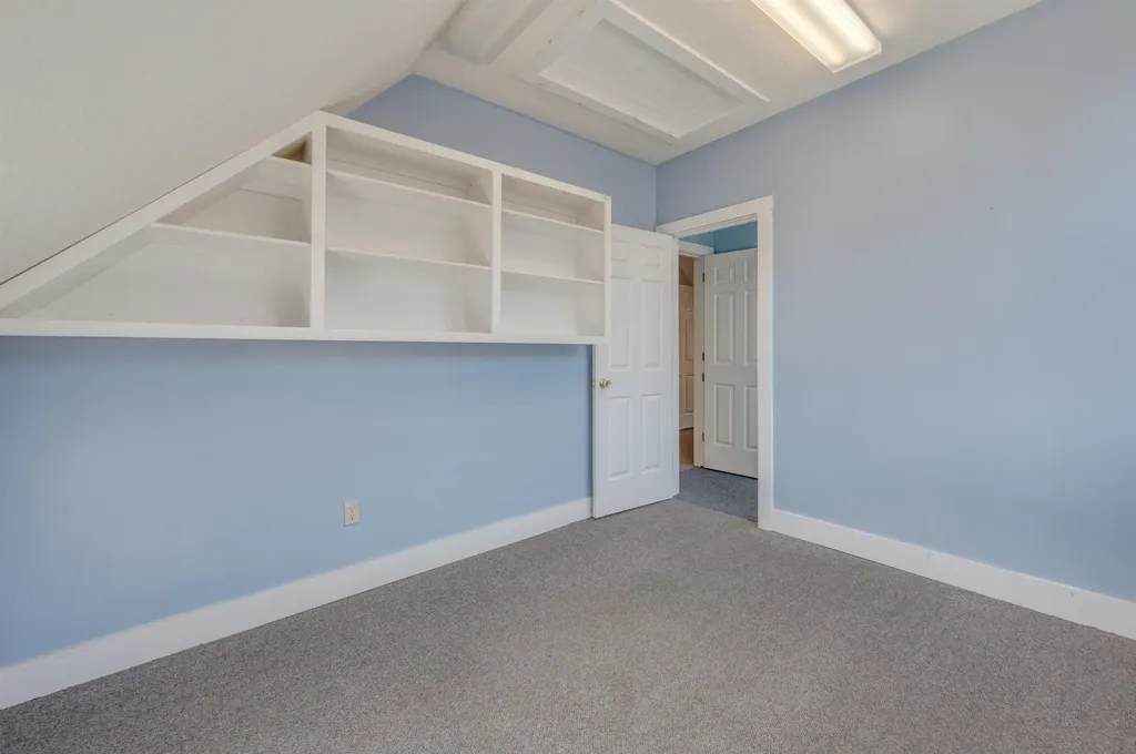 114 East Main Street Bradford NH 03221