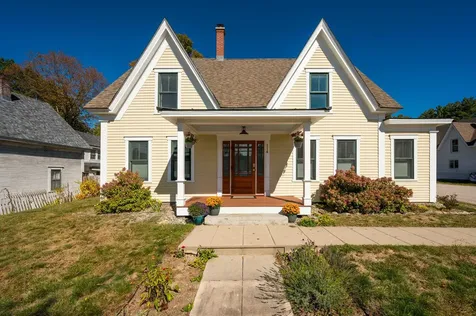 114 East Main Street Bradford NH 03221