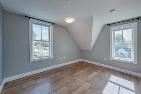 114 East Main Street Bradford NH 03221