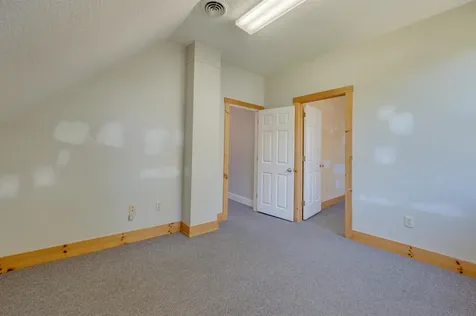 114 East Main Street Bradford NH 03221