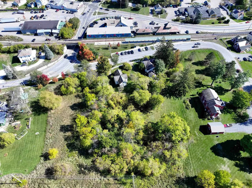 29 Middle Seymour Street Middlebury VT 05753