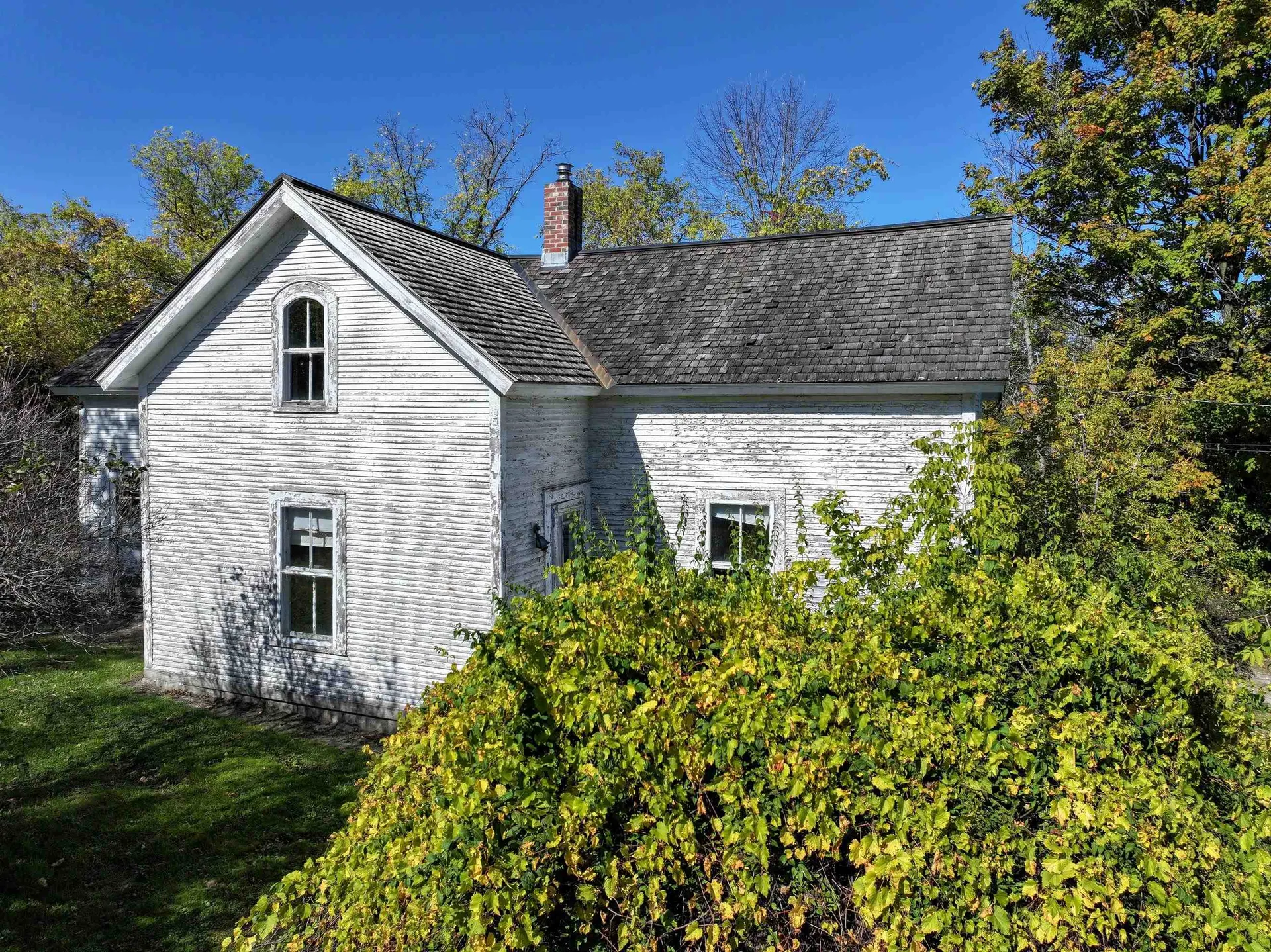 29 Middle Seymour Street Middlebury VT 05753