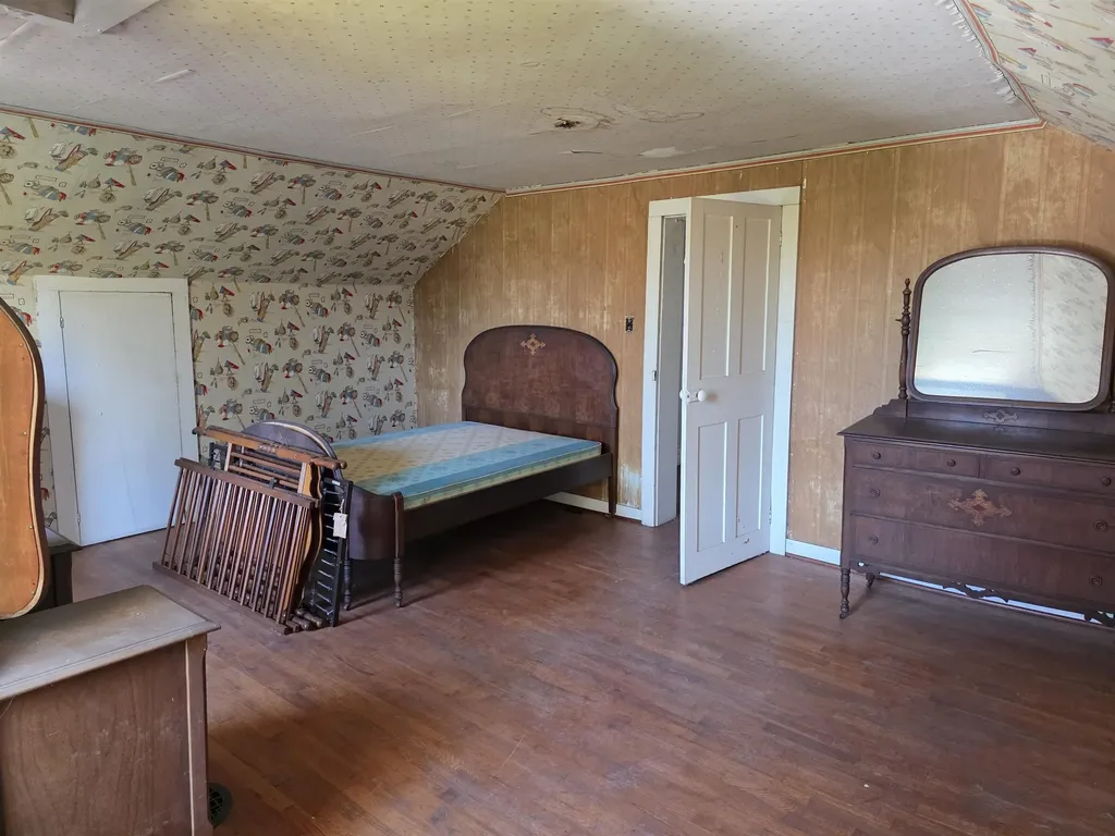 29 Middle Seymour Street Middlebury VT 05753