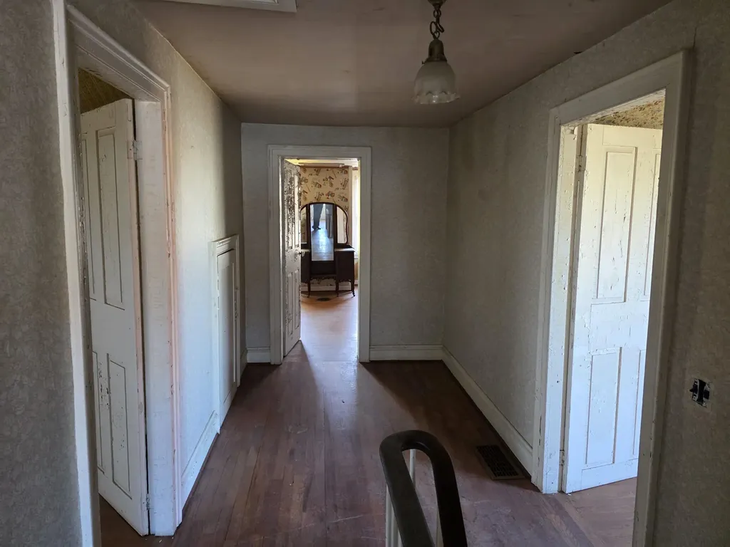 29 Middle Seymour Street Middlebury VT 05753