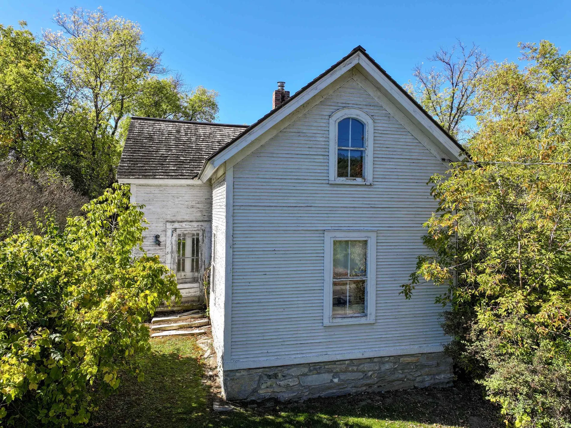 29 Middle Seymour Street Middlebury VT 05753