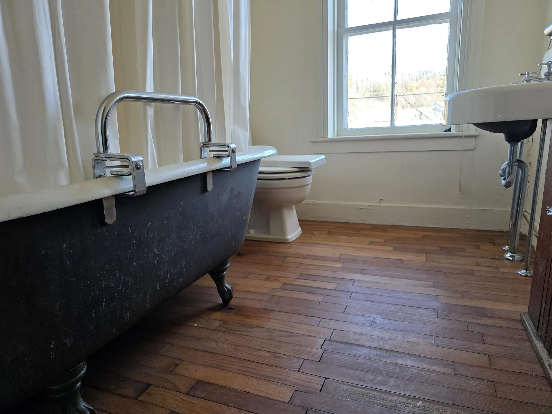 29 Middle Seymour Street Middlebury VT 05753