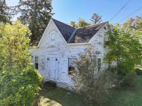 29 Middle Seymour Street Middlebury VT 05753