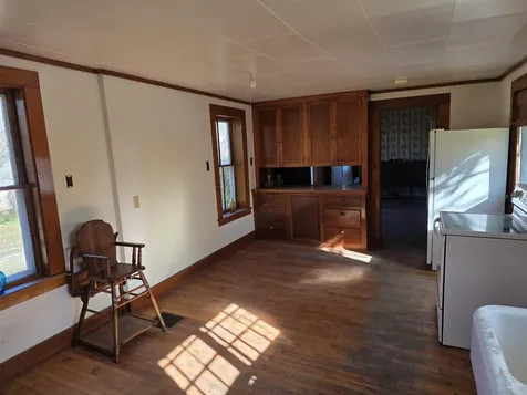 29 Middle Seymour Street Middlebury VT 05753