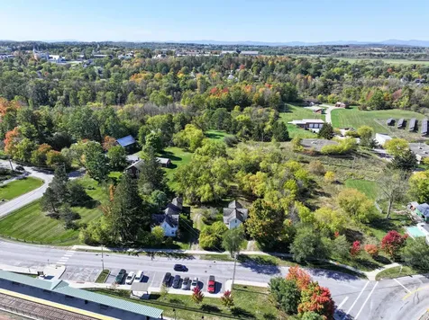 29 Middle Seymour Street Middlebury VT 05753