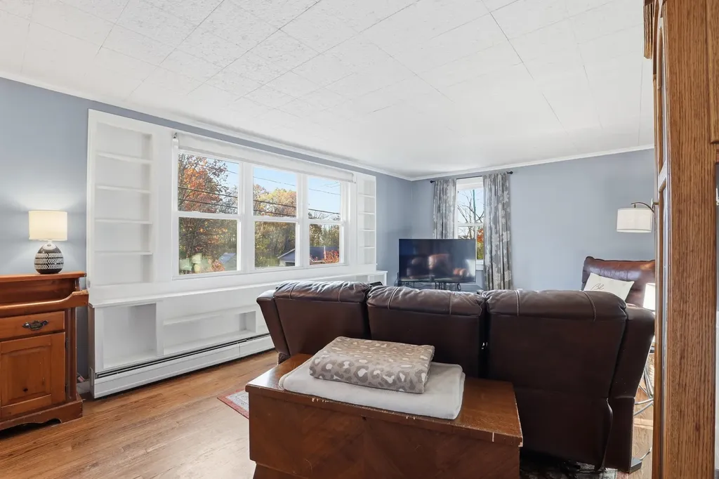 228 Pembroke Hill Road Pembroke NH 03275