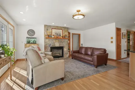 110 Red Gate Lane Rindge NH 03461