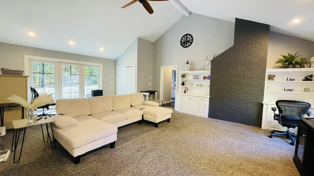 219 Range Road Windham NH 03087