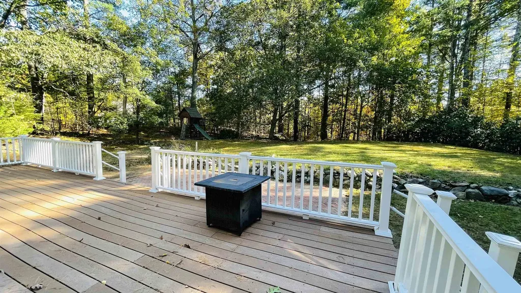 219 Range Road Windham NH 03087